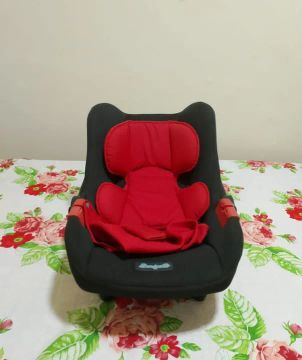 CADEIRINHA DE CRIANCA PARA CARRO.