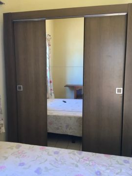 Quarto mobiliado