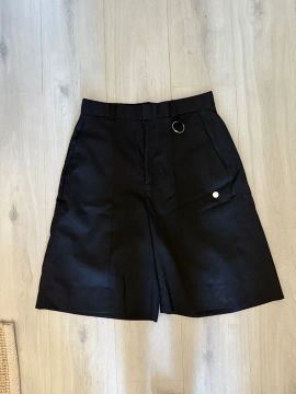 Shorts pretos de alfaiataria pace