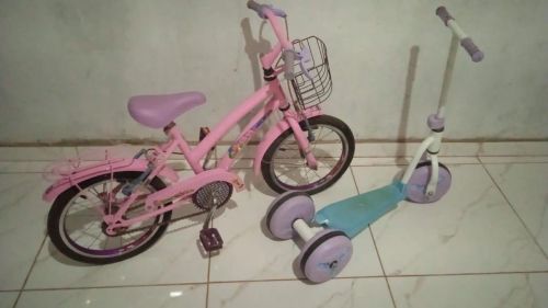 Bicicleta Infantil Rosa + Patinete Infantil