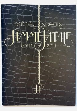 Britney Spears - Tour Book Femme Fatale