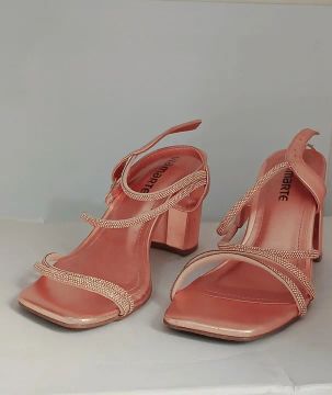 Sandálias de Salto Alto Rosa com Strauss 