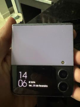 Samsung Z Flip 4 128Gb de espaço Purple