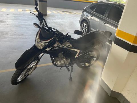 BROSS 160 ano 2020 - 10.600 km rodados