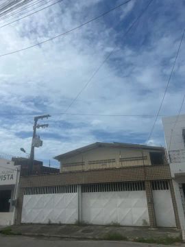 Alugo Galpão + anexo com ótimas instalações .