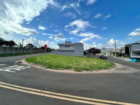 Terreno 381m² de esquina - Condomínio Real Park de Sumaré