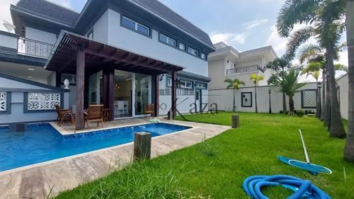 Oportunidade - Casa em Condomínio - Condomínio Jardim do Golfe 3 - Urbanova - 4 Dormitório