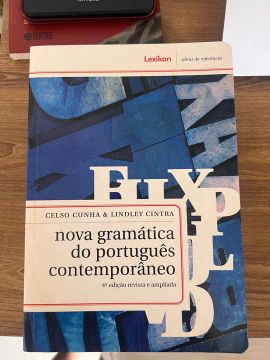 Nova Gramática do Português Contemporâneo por Celso Cunha e Lindley Cintra