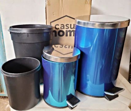Conjunto de Lixeiras Inox com Pedal 3L e 12L - Nunca Usadas