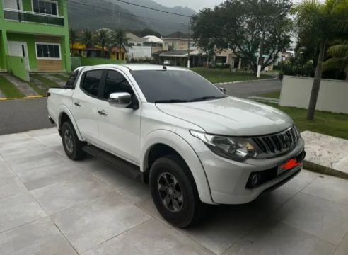 L200 4x4 HPE diesel automático nova 