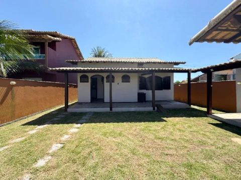 Excelente casa escriturada em condomínio fechado - Monte Alto - Arraial do Cabo