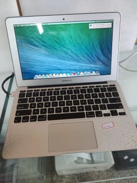 Apple Macbook Air 2015 A1465, Intel Core i5-5250U, 4GB, SSD 120GB, Tela 11.6" Prata