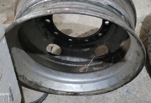 Rodas para ônibus ou caminhão 