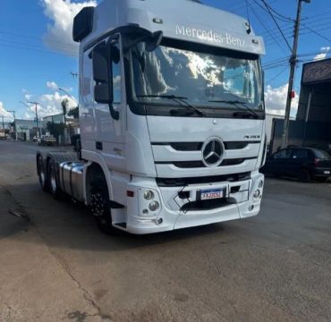 Vende-se actros 2651 6×4 2020 impecável.