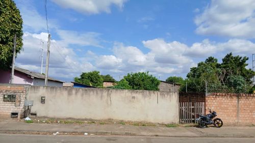 Vendo terreno  rua Almir fofocas sub esquina com a Izídio Galdino antiga 21.