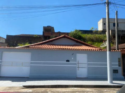 Casas para venda no Condomínio Village da Serra no Bairro Horto, Macaé/RJ, 2 Quartos, Quin