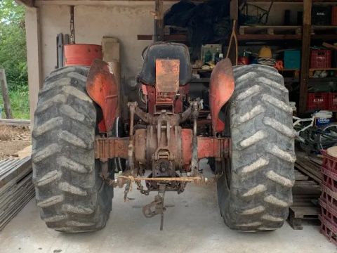 Trator MF 265 + 5 Implementos