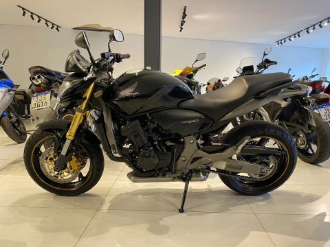 Honda Hornet 600 - Impecável 