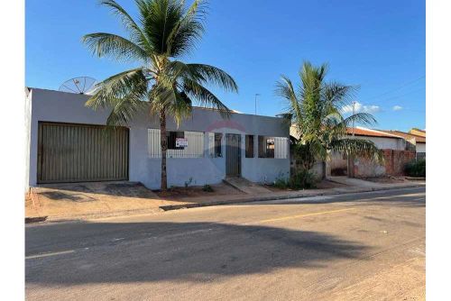 VENDE UMA CASA JARDIM GRAMADO I