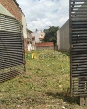 Terreno localizado no bairro Jardim Santa Rosália em Sorocaba/SP