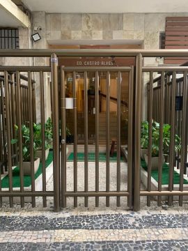 Imóvel para aluguel possui 105 metros quadrados com 3 quartos em Copacabana - Rio de Janei