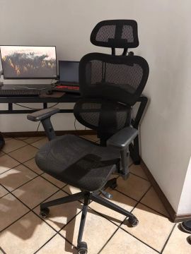 OPORTUNIDADE ÚNICA: CADEIRA ERGONÔMICA USADA ALERA+