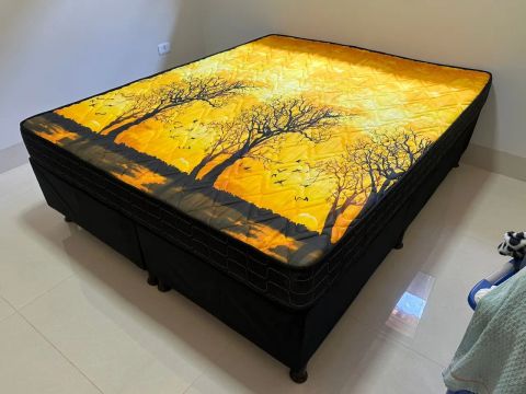 Cama Queen size novo em 10 X $149.90 cartão de crédito garantia 