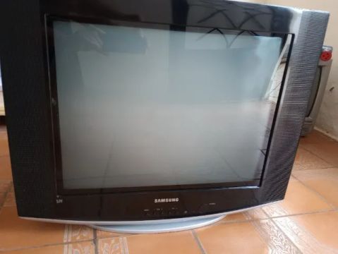 TV Samsung 21"