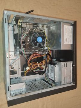 Pc com placa de vídeo, 8gb, SSD 240GB, core i3.