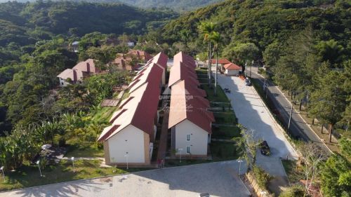 Apartamento com 67 m² de área construída em um dos melhores condomínios de Guara