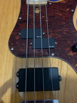 Baixo 4 Cordas Condor Music Man Custom  Ativo EMG