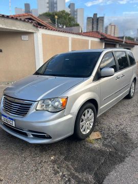 Chrysler Town and Country Touring 3.6 2012 - Ipva 25 pago e revisada!