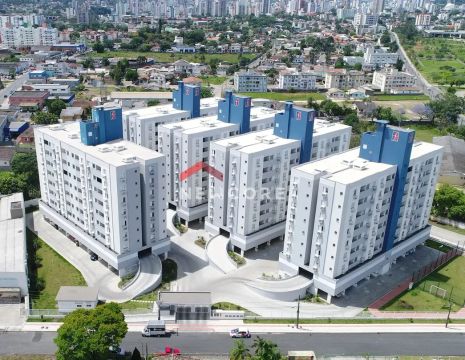 Apartamento em Rua Nações Unidas - Pinheirinho - Criciúma/SC