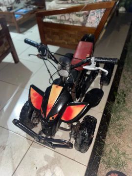 Quadriciclo Infantil - Diversão Garantida! 50cc