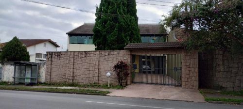 Casa de altíssima qualidade!!! Excelente Localização!!!
