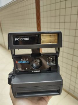 Câmera Polaroid 636 Instantânea
