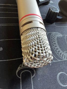 Microfone Condensador para Gravação de Áudio