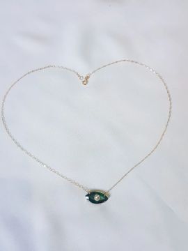 Colar olho grego verde com pedra branca
