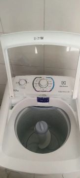 Máquina de Lavar Roupa Electrolux 8.5kg EssentialCare