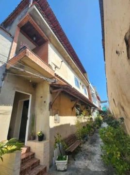 Casa para Venda em Nilópolis, Cabuis, 5 dormitórios, 1 suíte, 4 banheiros, 1 vaga