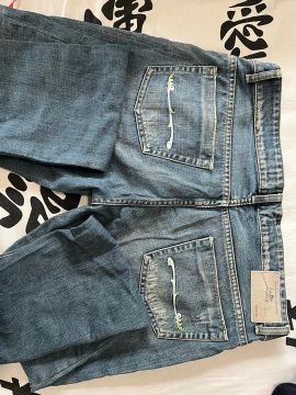 Calça Jeans Masculina com Detalhes