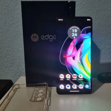 Motorola Edge 20