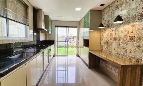 Sobrado para aluguel com 134 metros quadrados com 3 quartos em Triângulo - Porto Velho - R