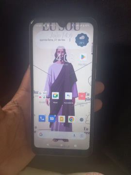 Vende se celular funcionado perfeitamente 