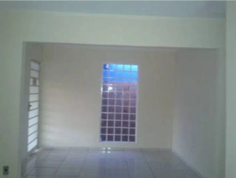Alugo casa no Monte Castelo 