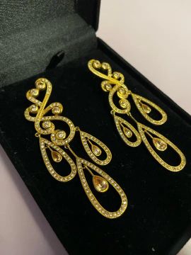 Brincos de Luxo com Pedras 