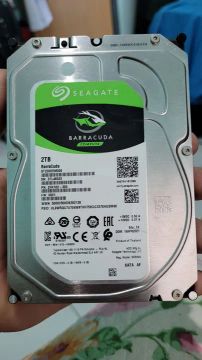 HD Seagate BarraCuda 2 TB, 1x8 GB memória ram Kingoston 2133 Mhz