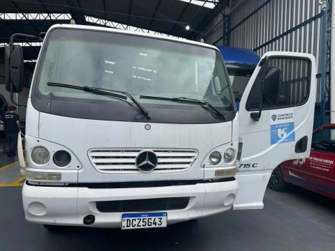 715C  ano 2003 