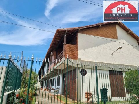 Casa duplex, alugo ou Vendo -próxima à Lagoa - São Pedro da Aldeia - RJ.