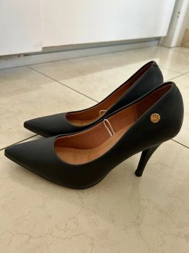 Salto Vizzano Scarpin preto